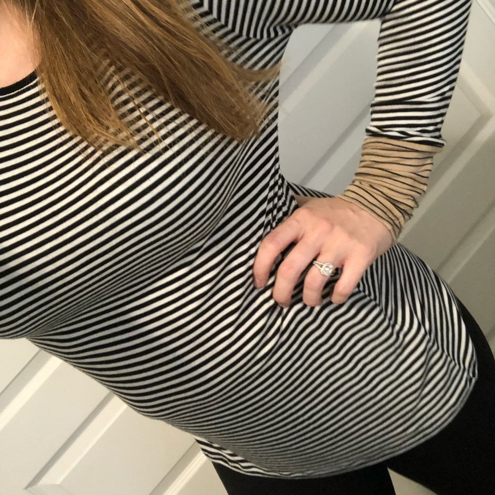 WhiteHouseBlackMarket Striped Top💋
